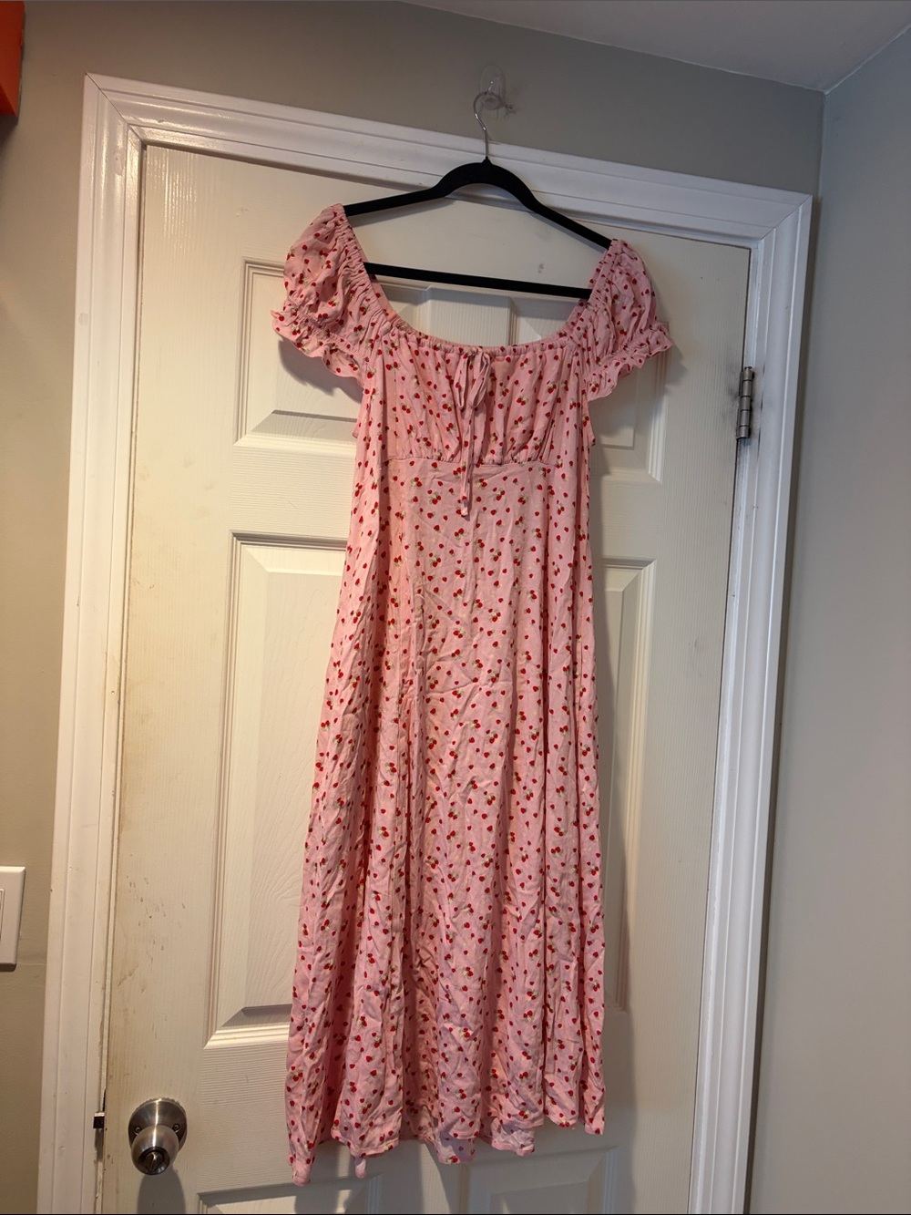 NWOT Strawberry Print Off-Shoulder Midi Dress in Pink M